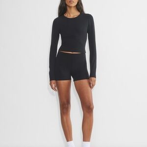 ARITZIA Tna butter bound longsleeve black size L